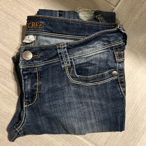 Decree size 9 jeans distressed.